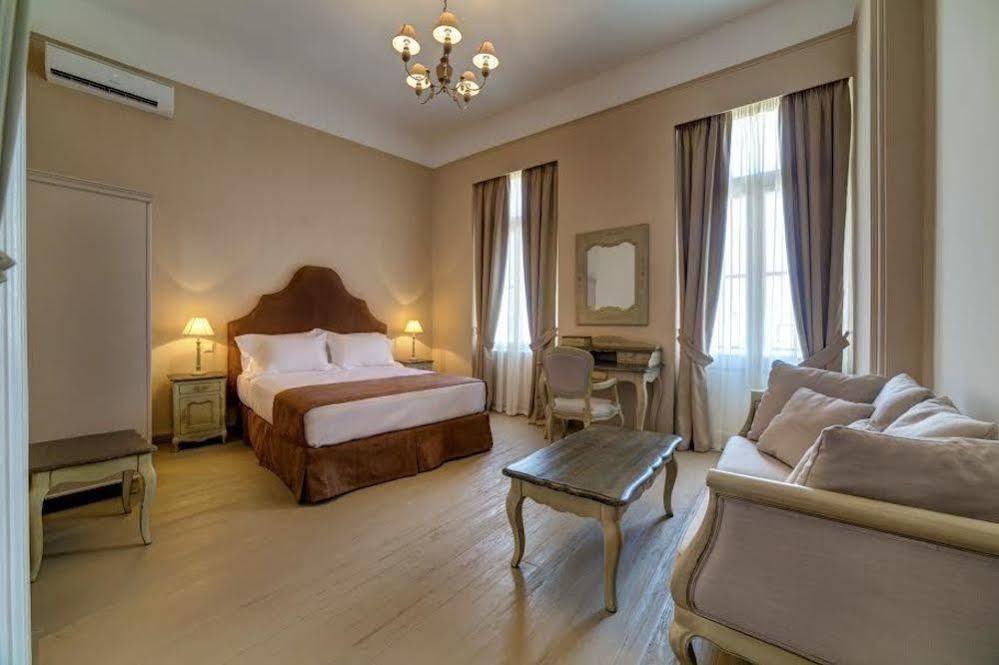 Home & Art Suites Αθήνα Εξωτερικό φωτογραφία